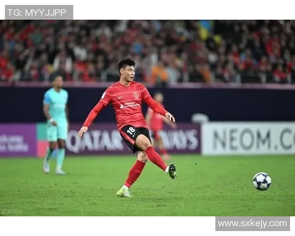 上港与苏宁激战正酣比赛结果揭晓引发球迷热议与期待